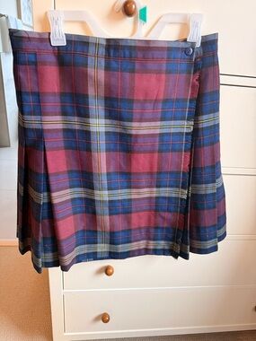 Uniform Plaid Skirt Kilt in Burgundy and Navy